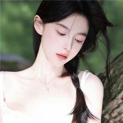 在角落，主教身边